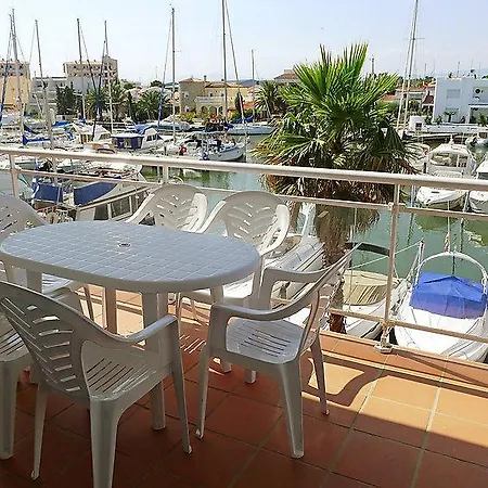 アパートホテル Rvhotels Port Canigo 3*